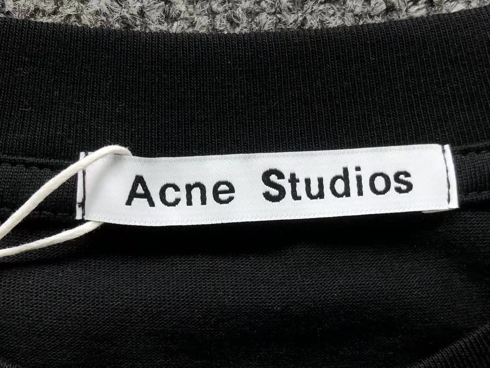 AcneStdios Tshirt