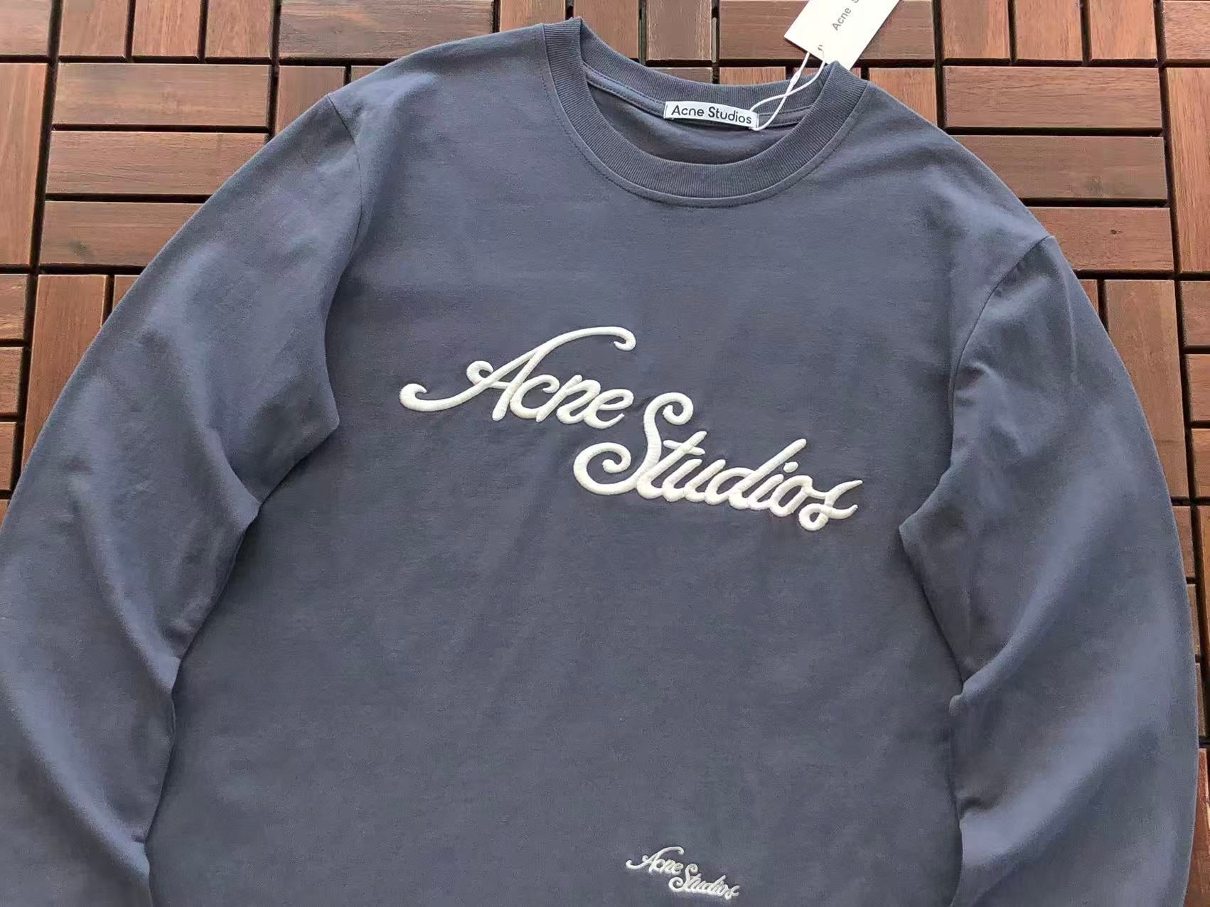 Manga Larga AcneStudios