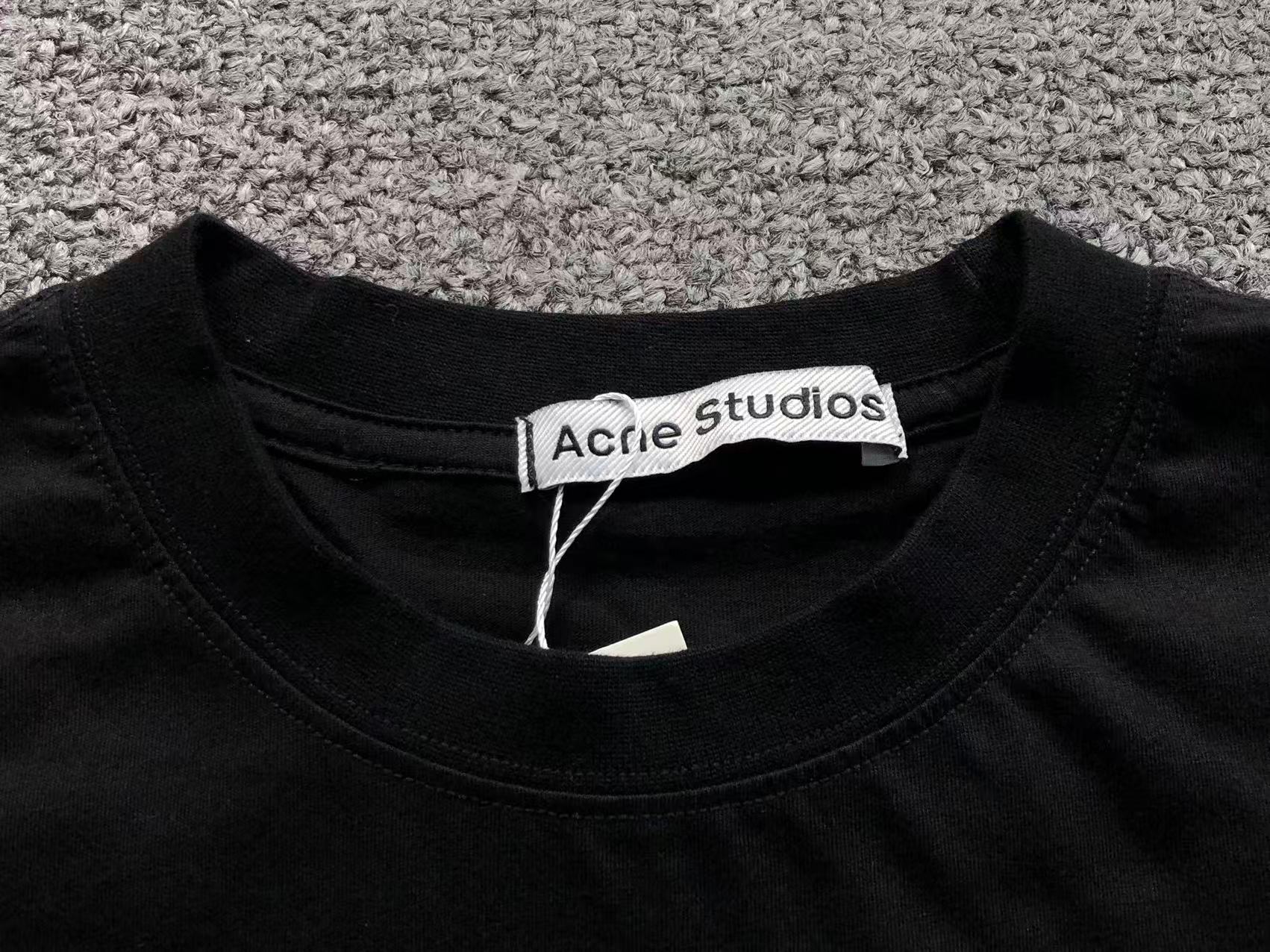 AcneStdios Tshirt