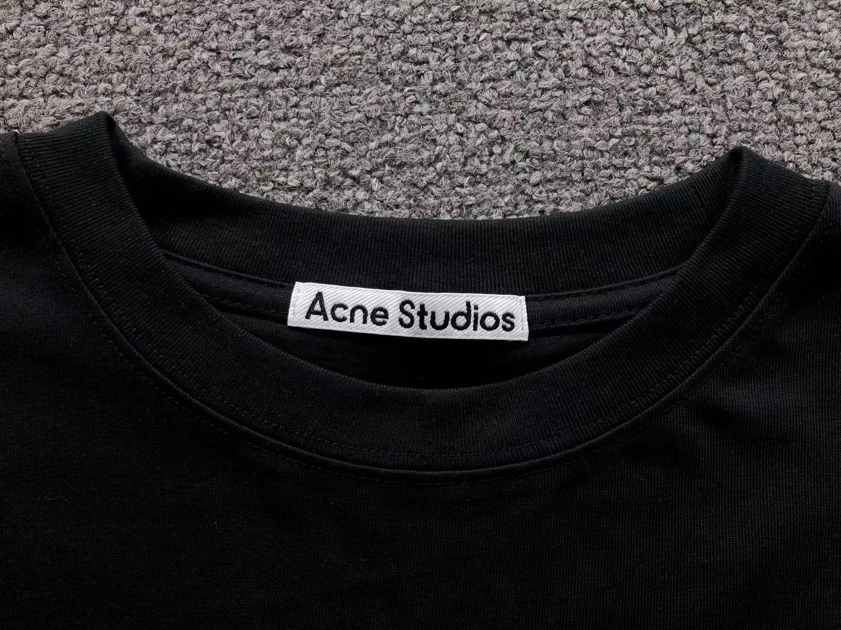 AcneStdios Longsleeve
