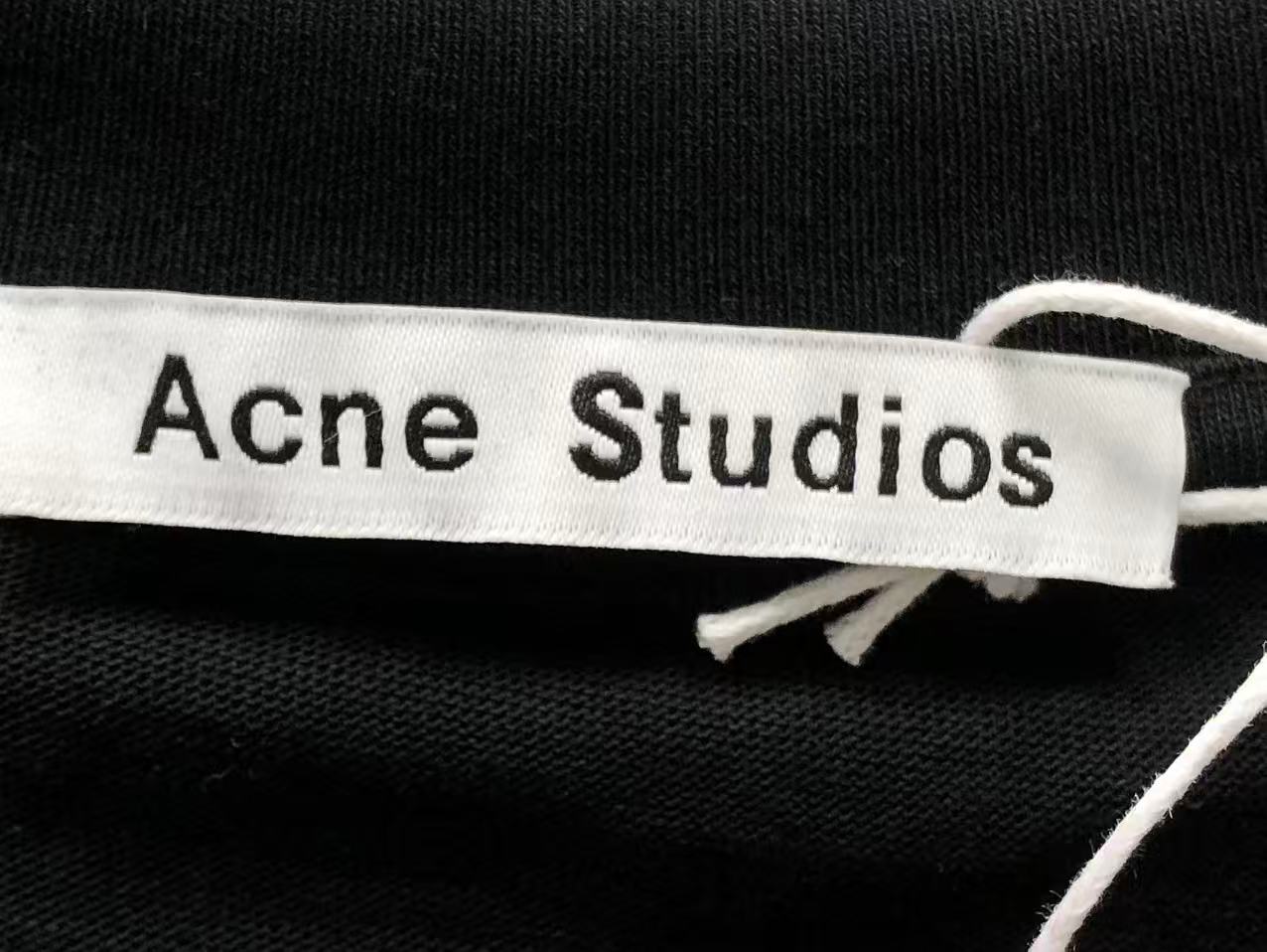 AcneStdios Tshirt