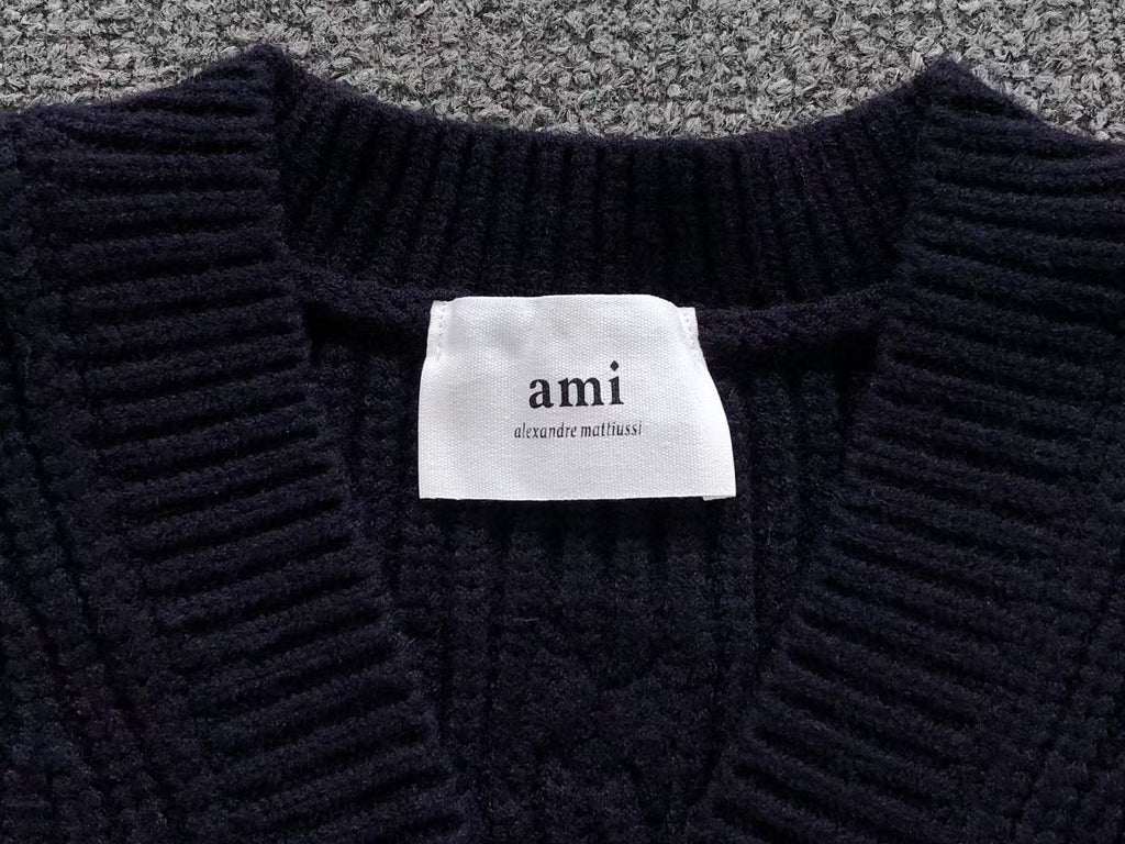 Am1 Sweater