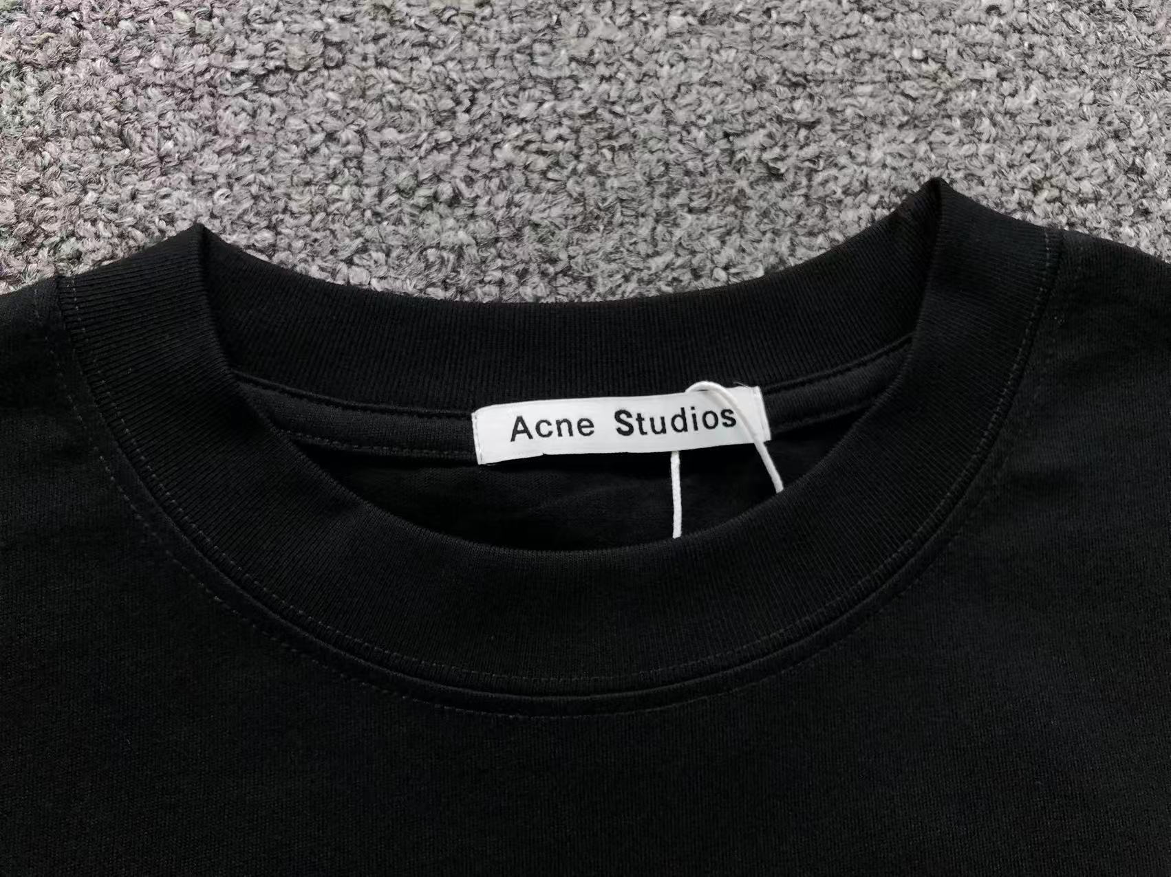 AcneStdios Tshirt