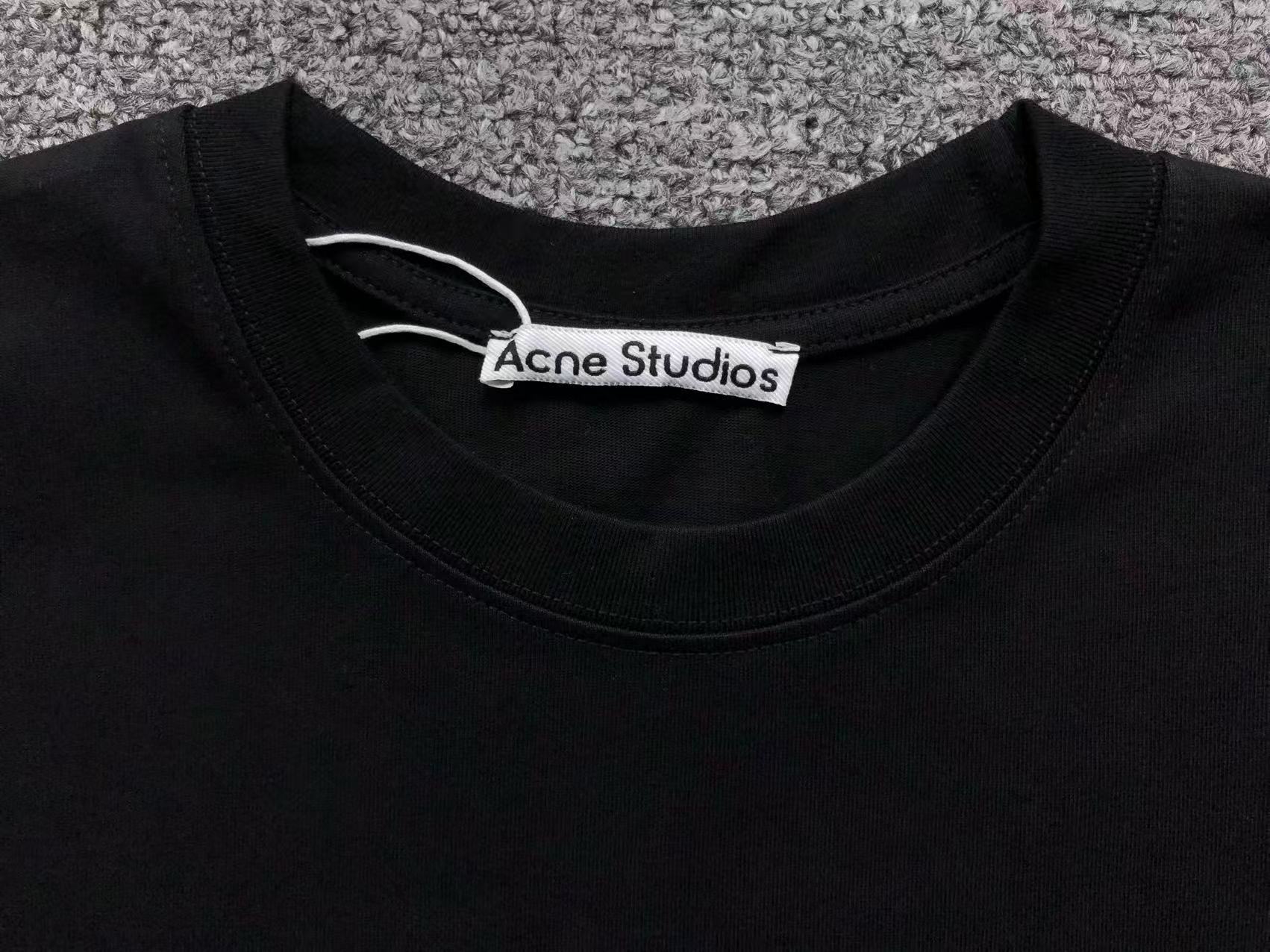 AcneStdios Tshirt