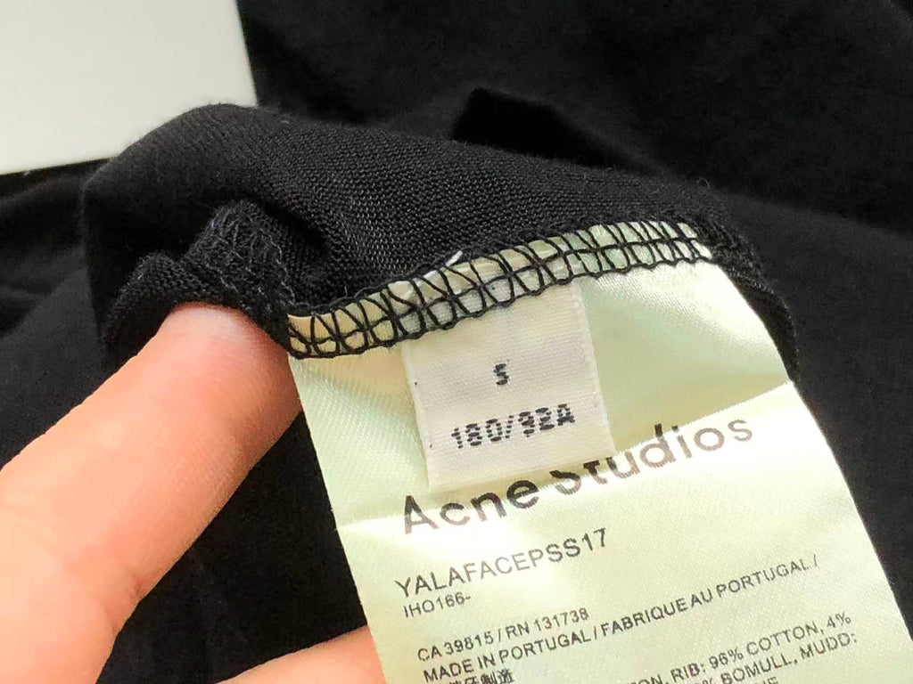 AcneStdios Tshirt Female