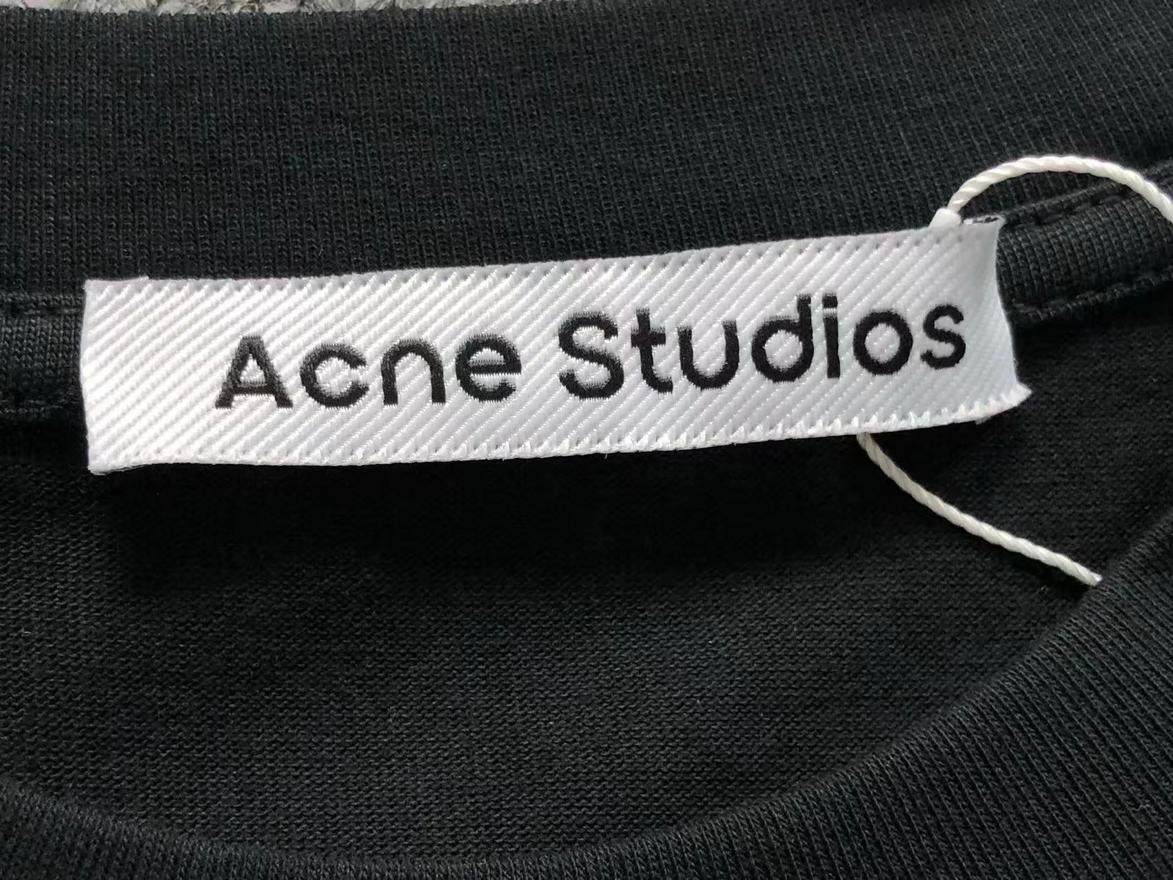 AcneStdios Tshirt