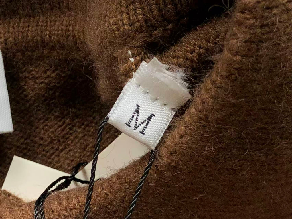 Am1 Sweater