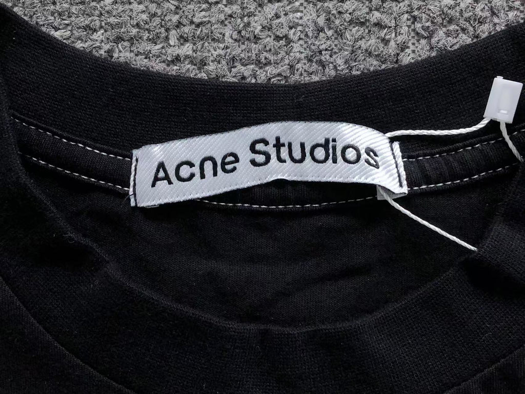 AcneStdios Tshirt