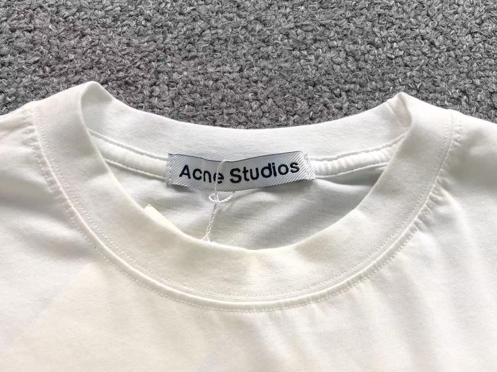 AcneStdios Tshirt