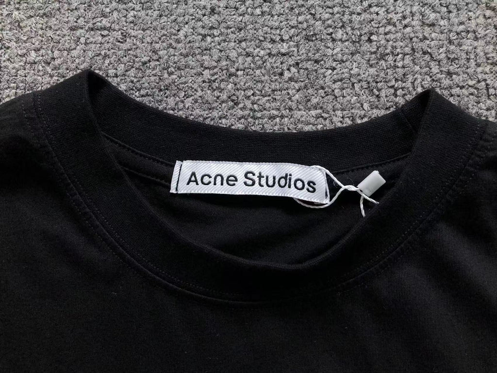 AcneStdios Tshirt