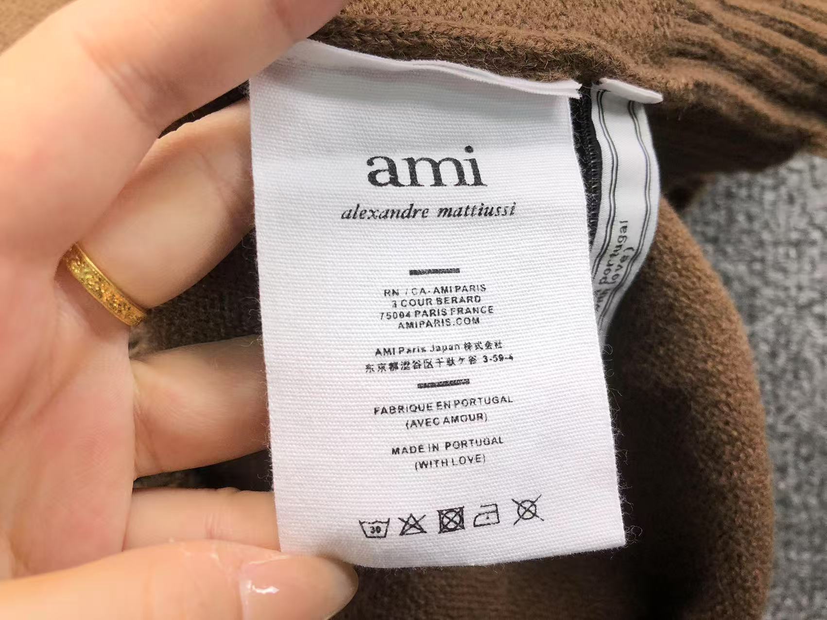 Am1 Sweater