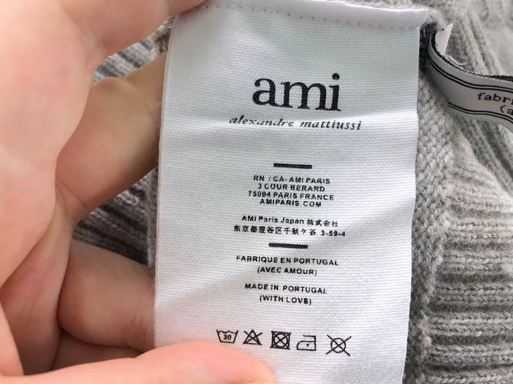 Am1 Sweater