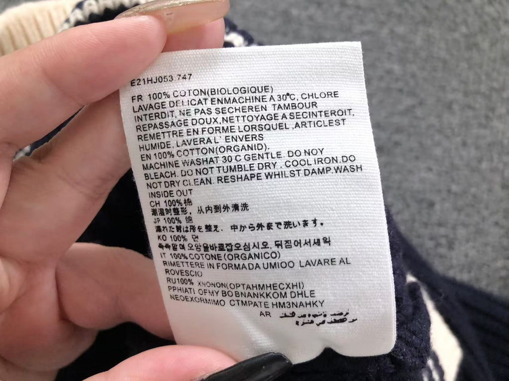Am1 Sweater