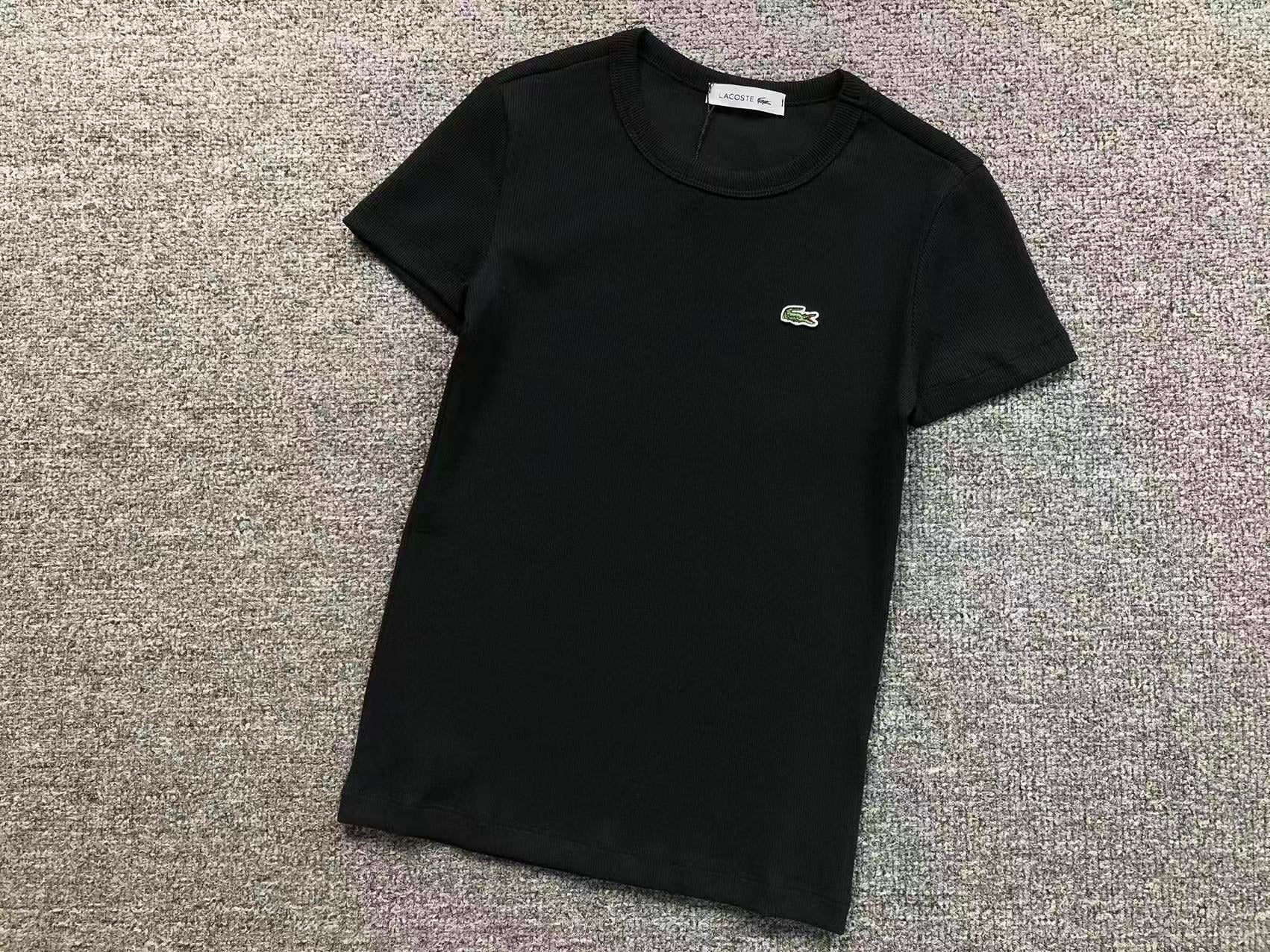 Classic Tshirt Female
