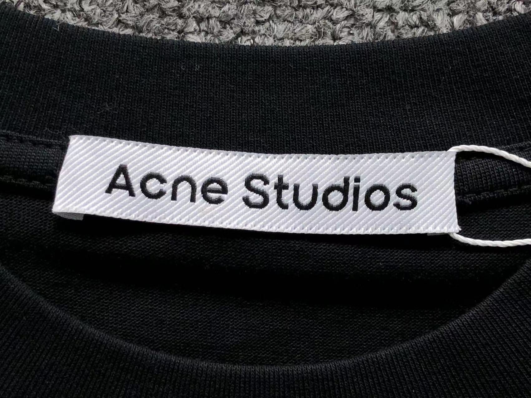 AcneStdios Tshirt