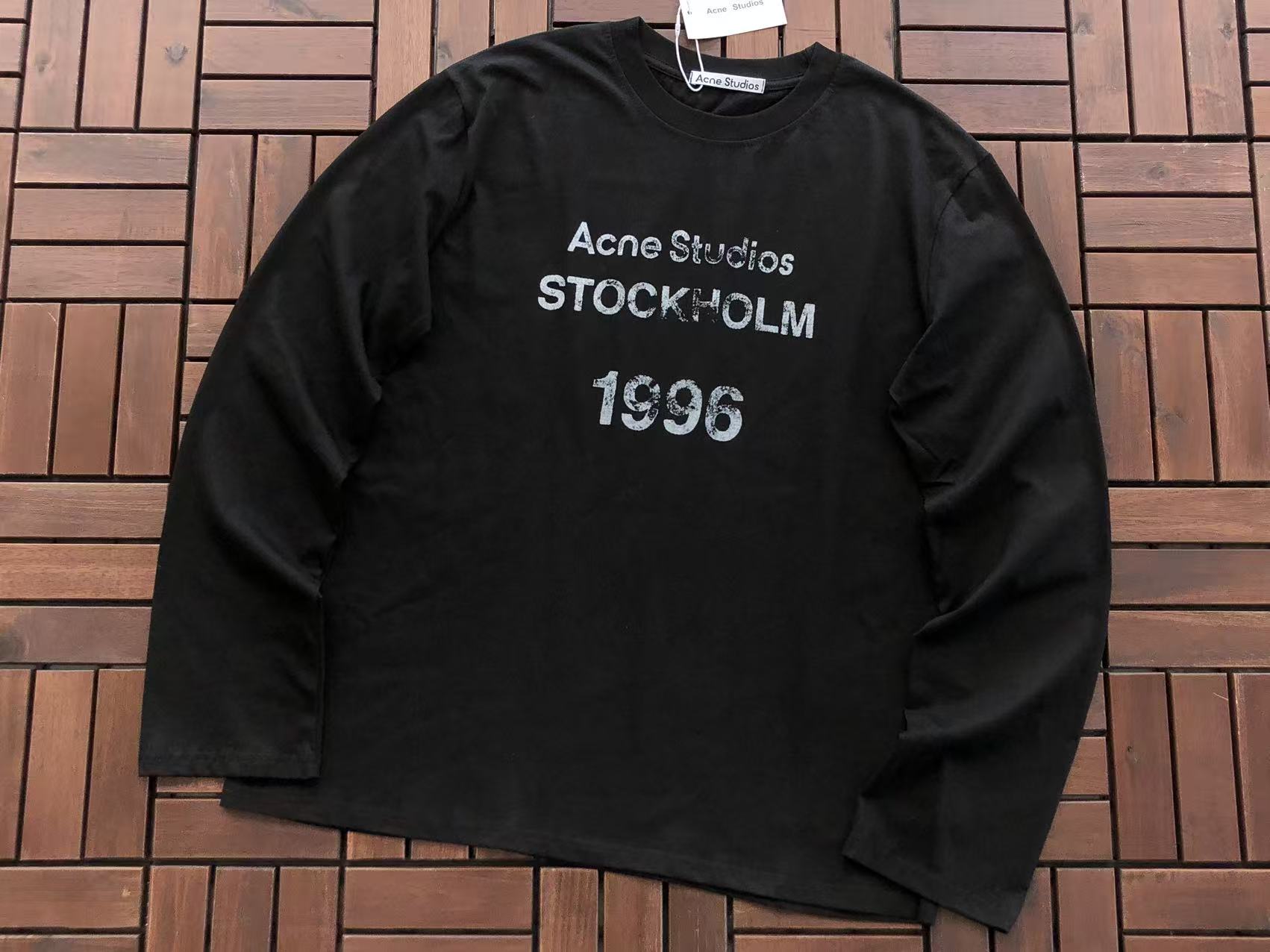 AcneStudios Manga larga
