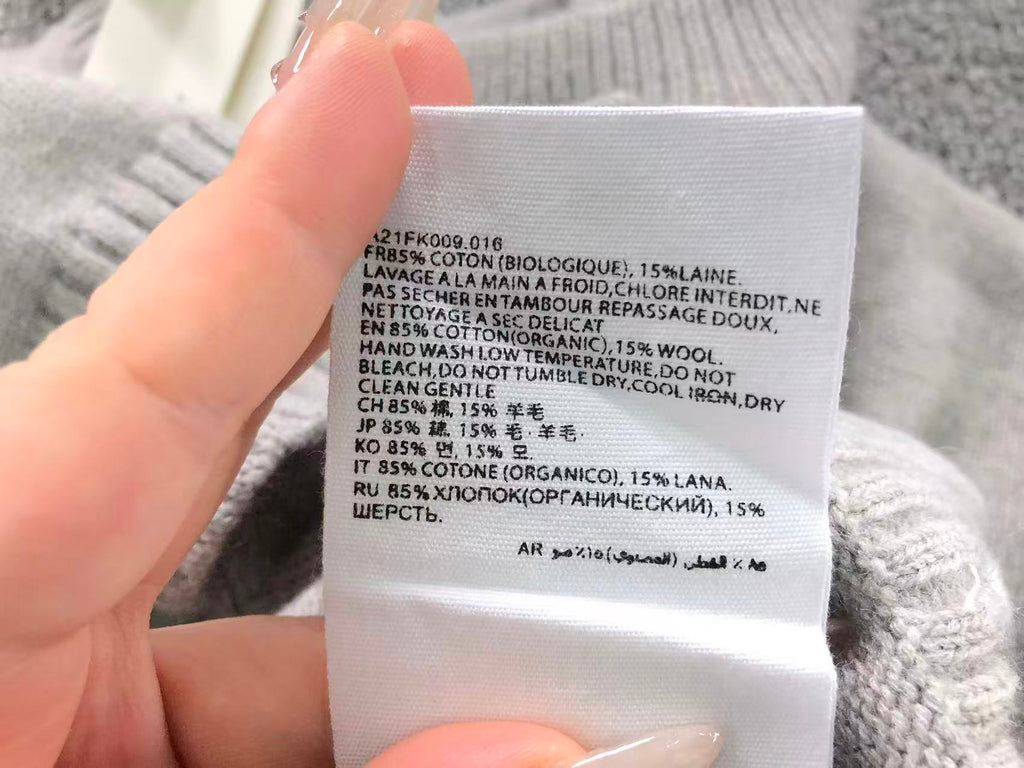 Am1 Sweater
