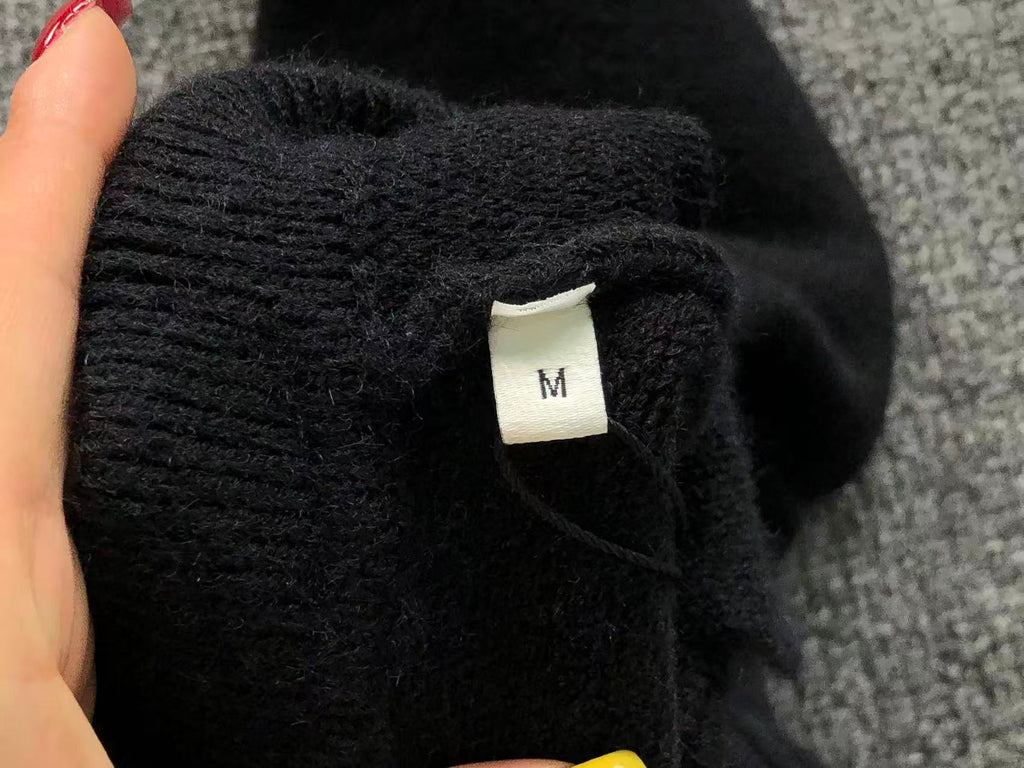 Am1 Sweater