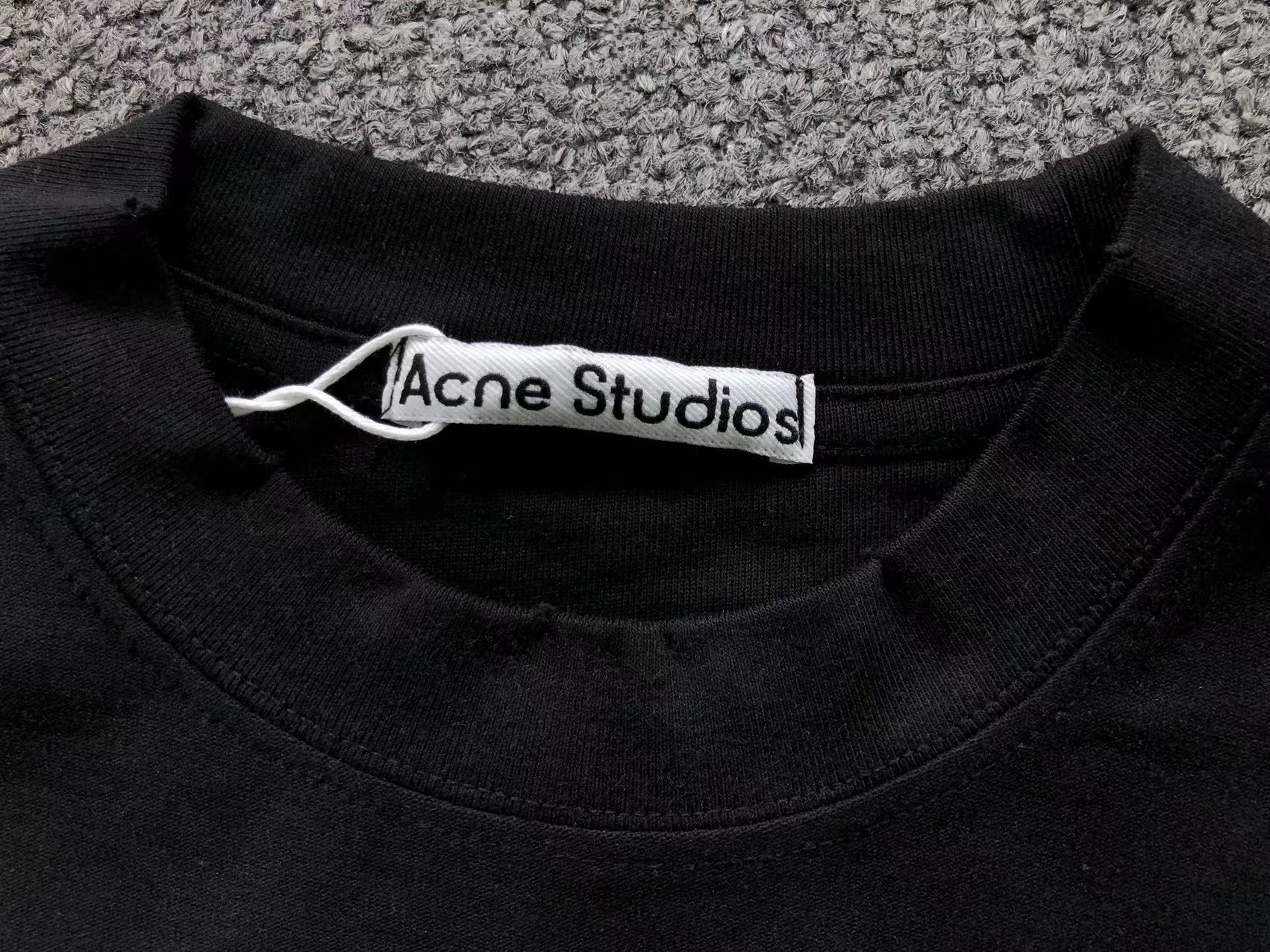 AcneStdios Tshirt