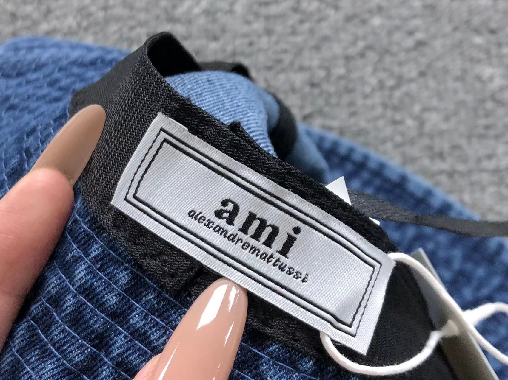 Am1 Cap