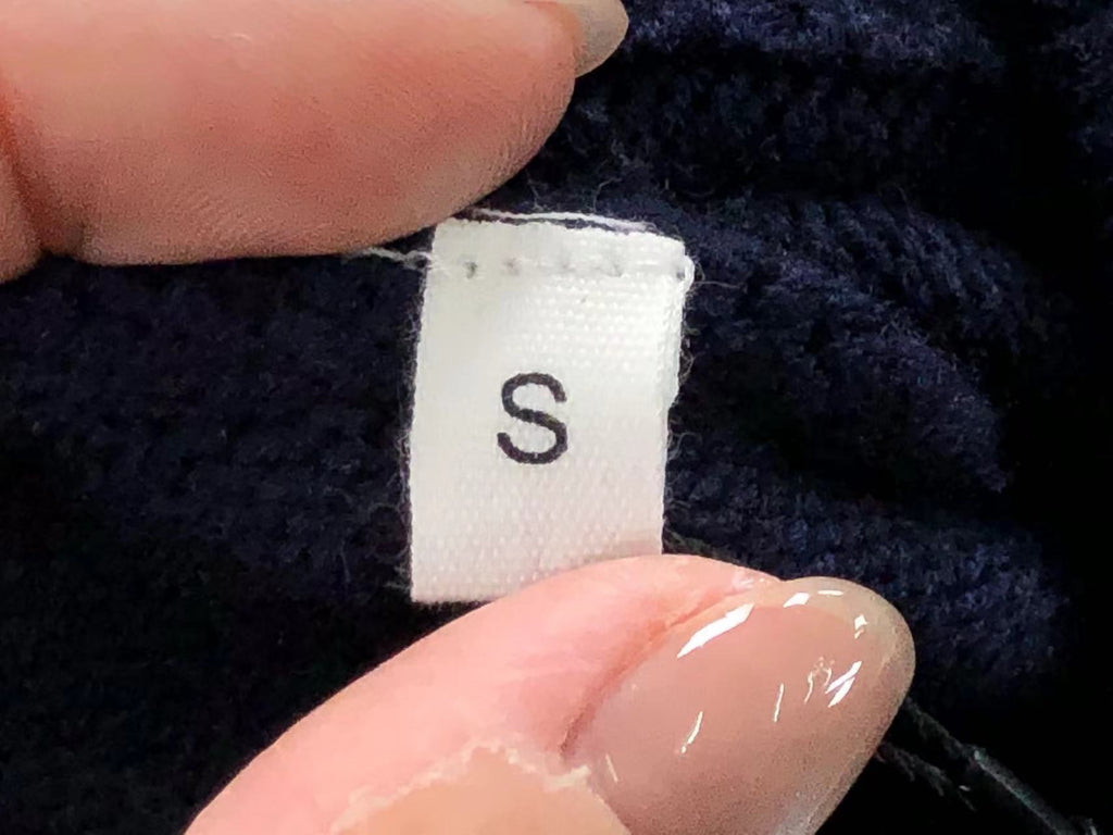 Am1 Sweater
