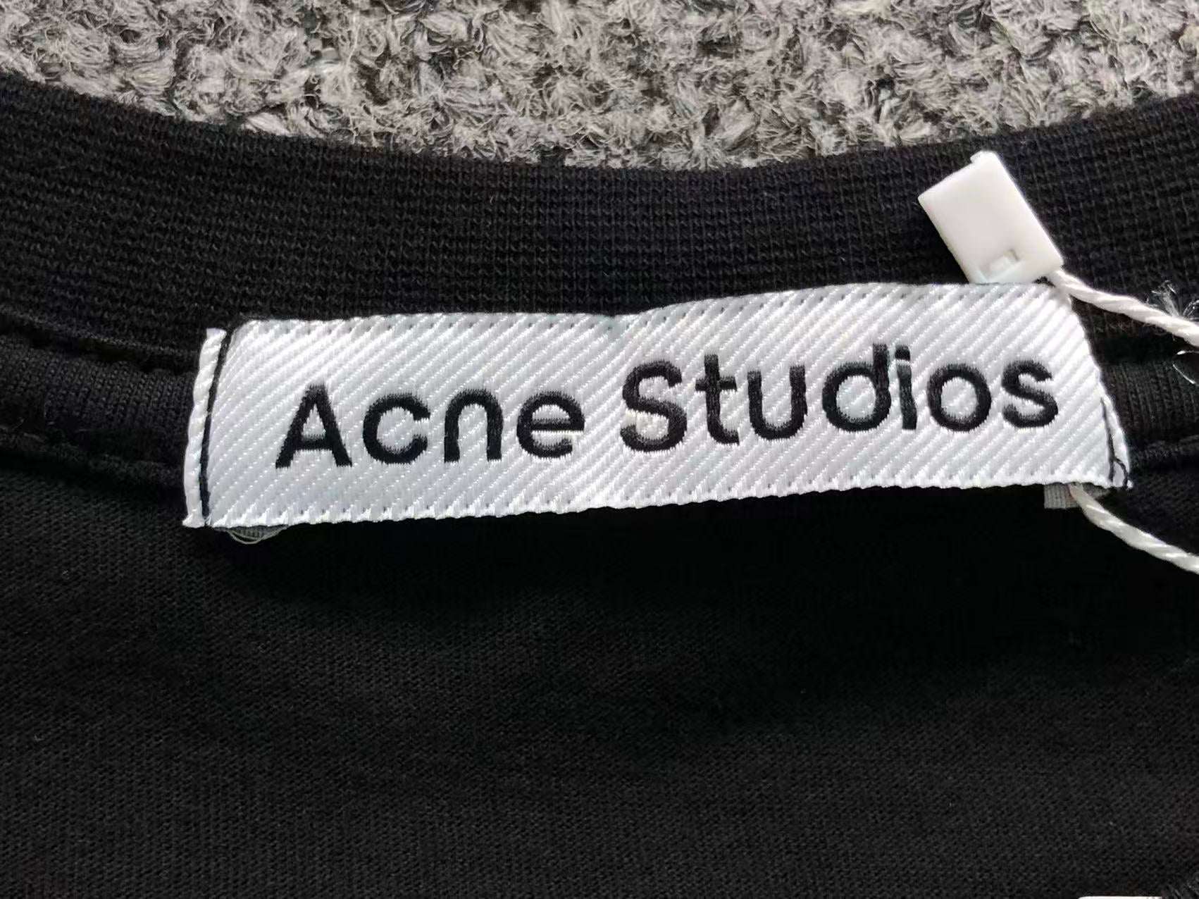 AcneStdios Tshirt