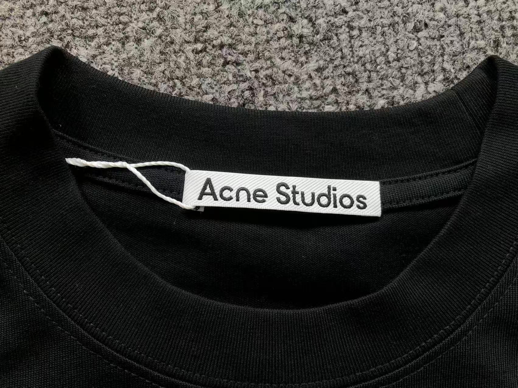 AcneStdios Tshirt