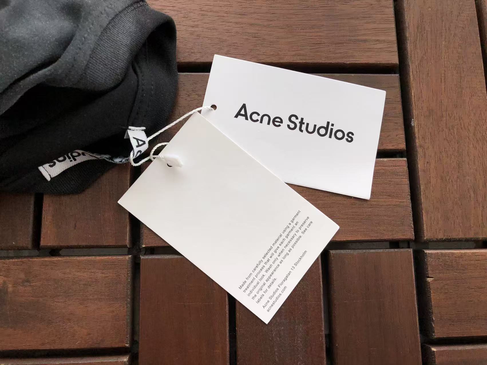 AcneStudios Manga Larga