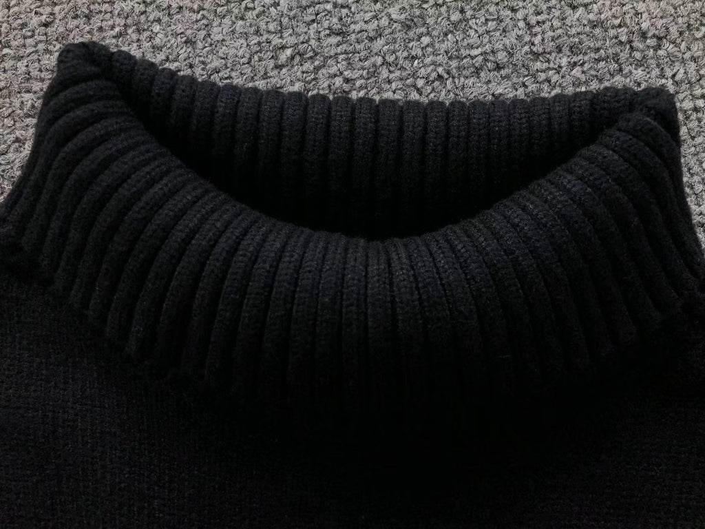 Am1 Sweater