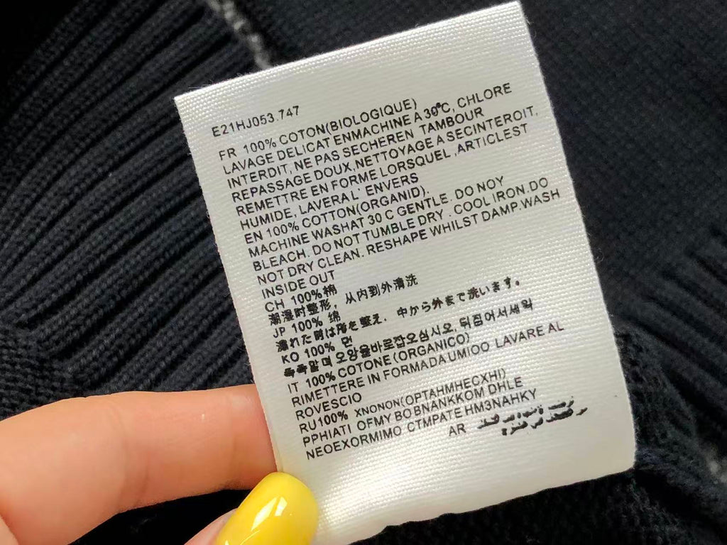 Am1 Sweater