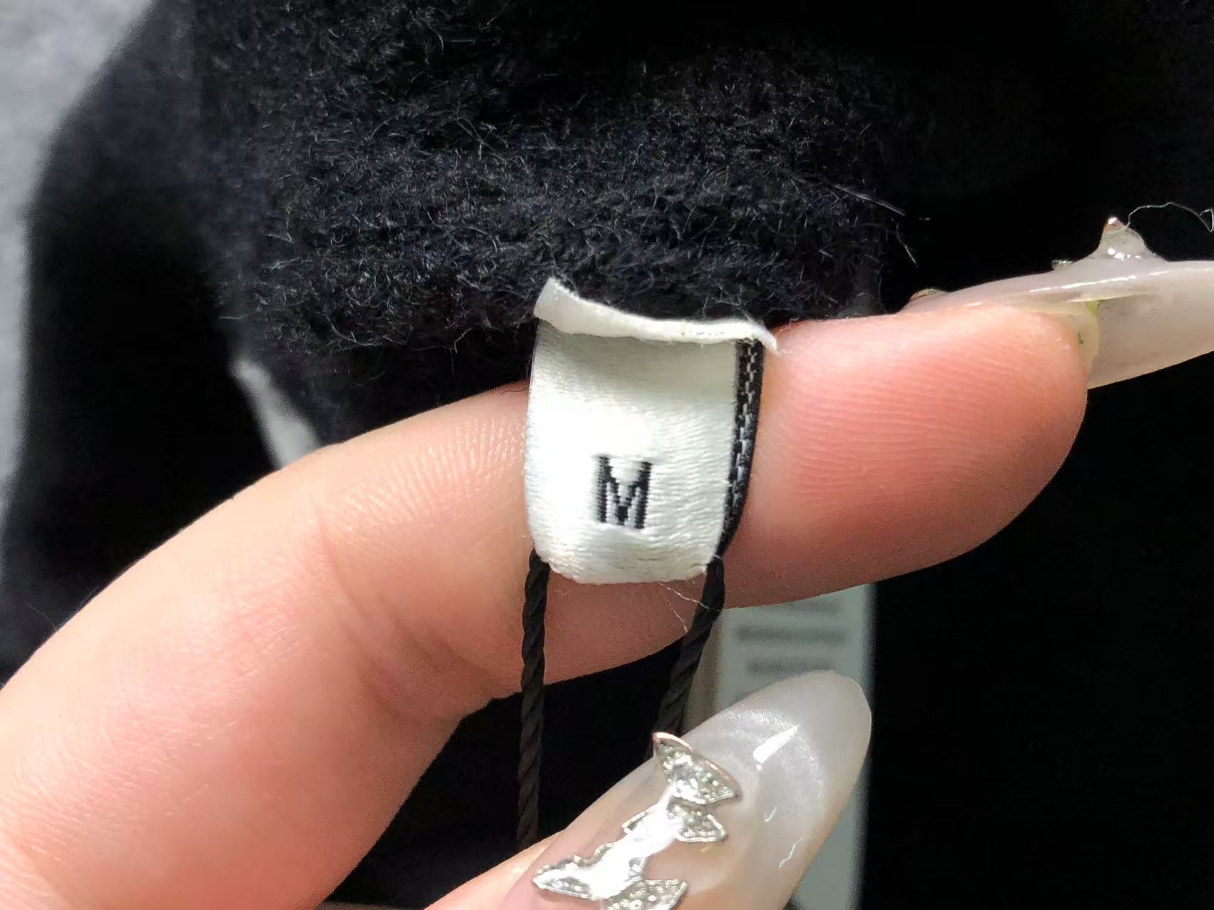 Am1 Sweater