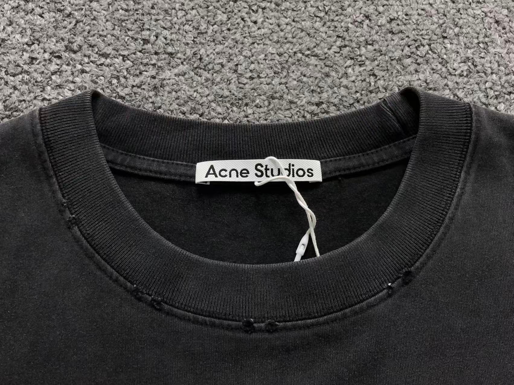 AcneStdios Tshirt