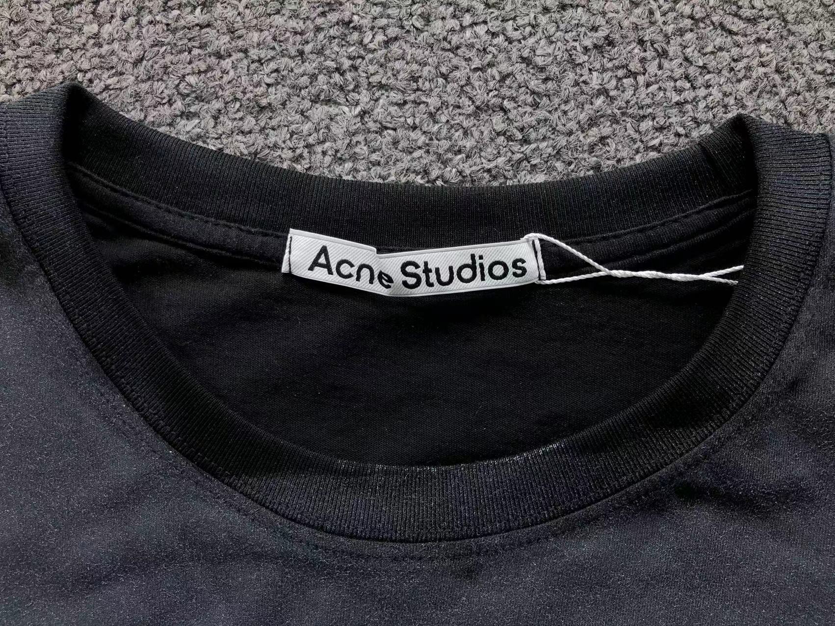AcneStdios Tshirt