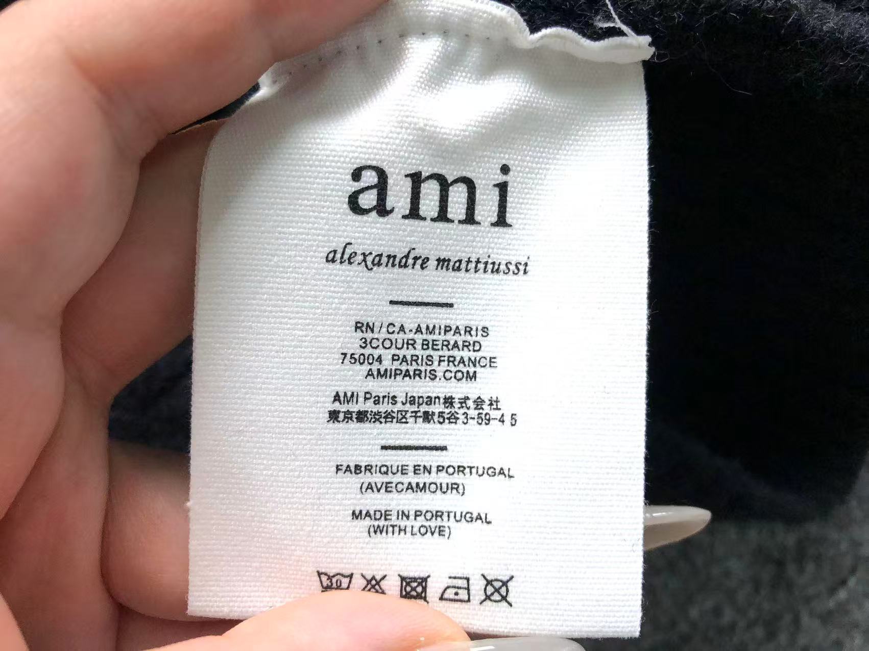Am1 Sweater