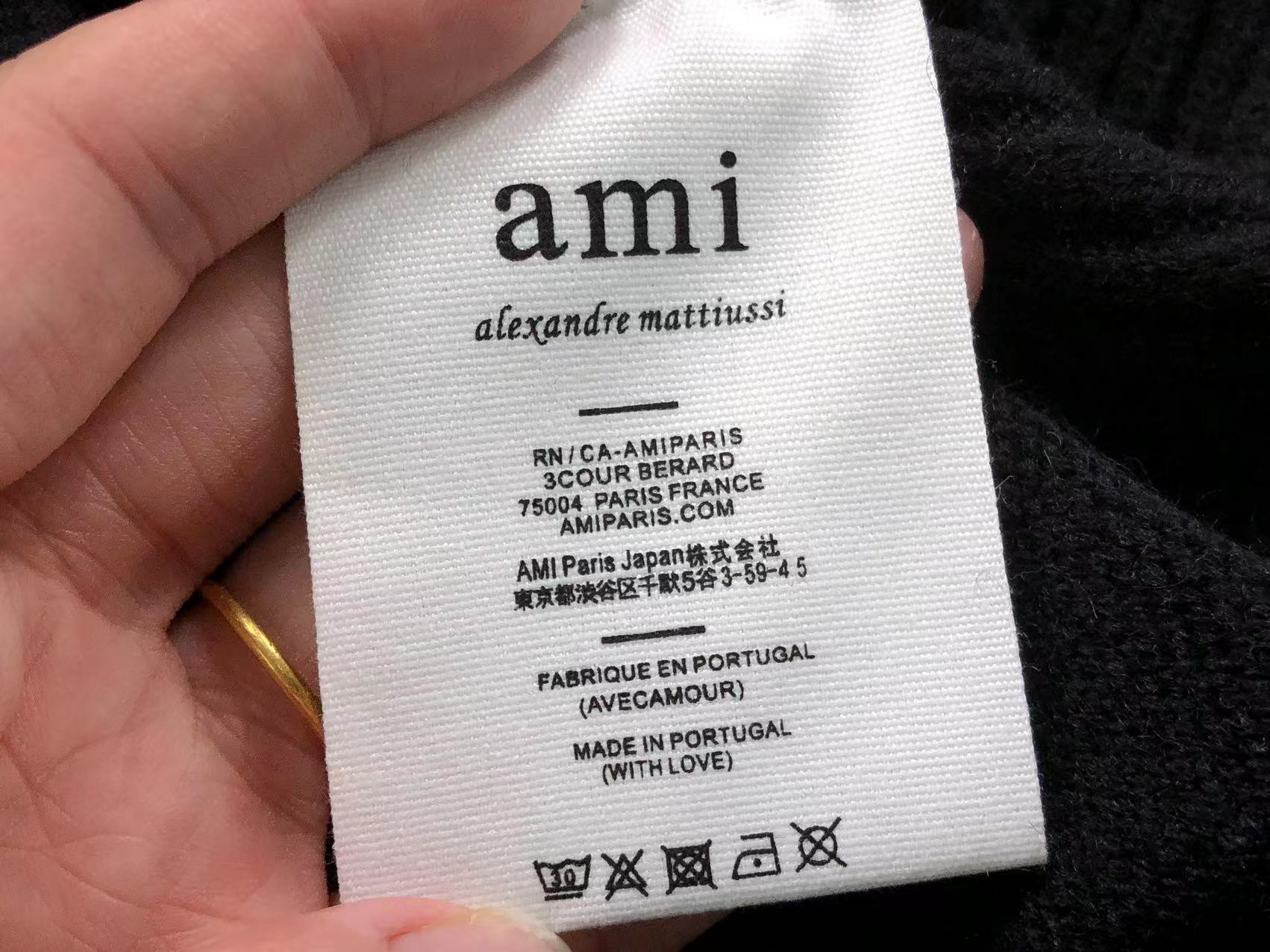 Am1 Sweater