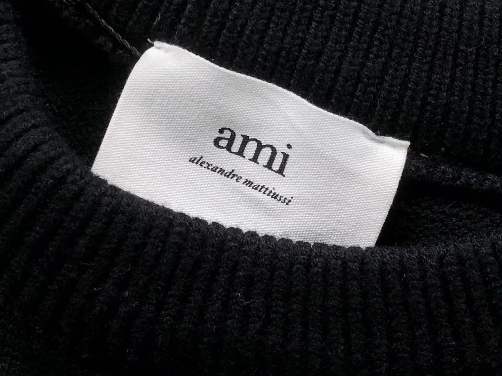 Am1 Sweater