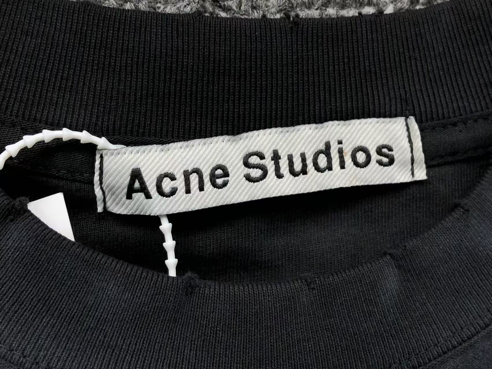 AcneStdios Tshirt