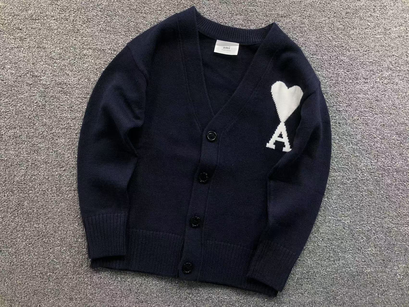 Am1 Sweater