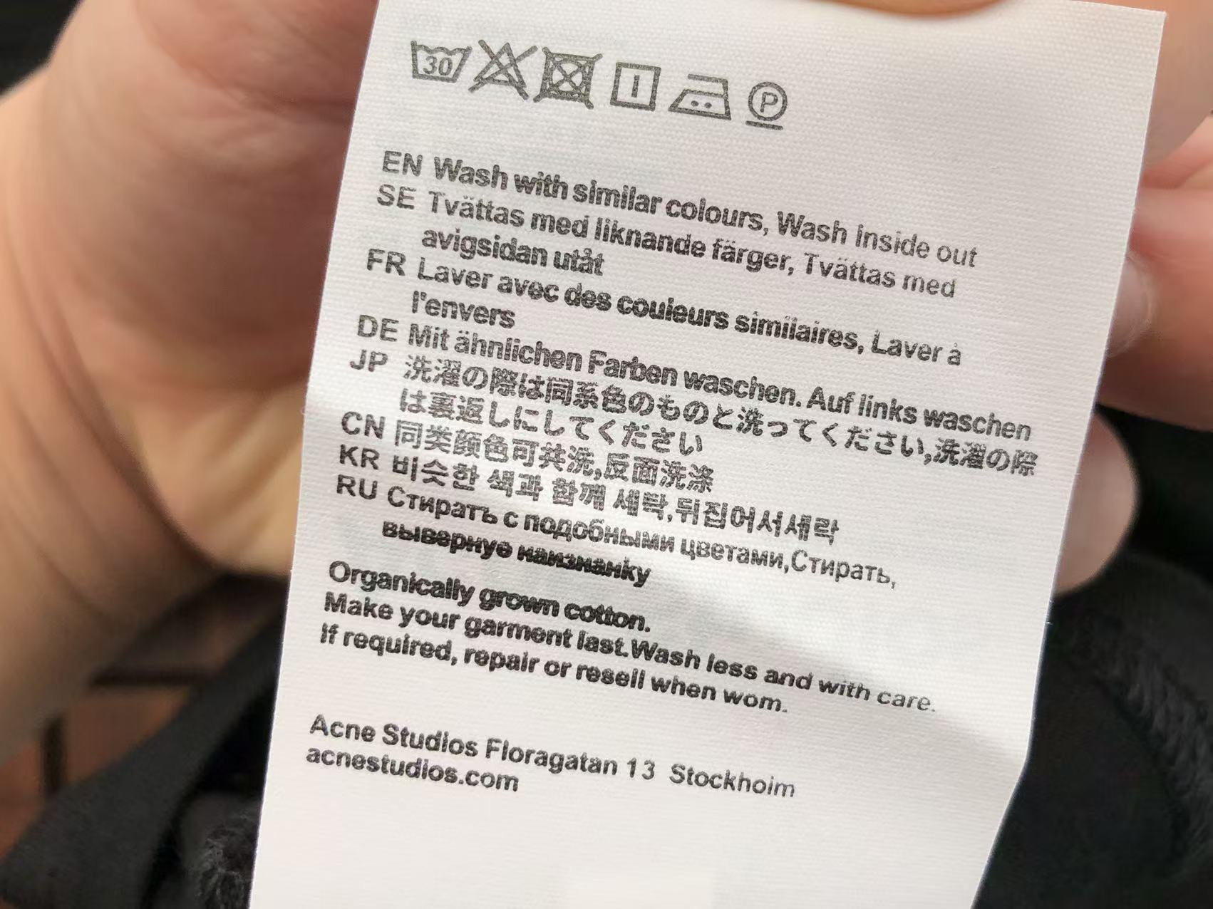 Manga Larga AcneStudios