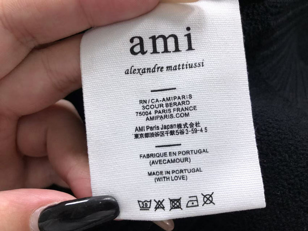Am1 Sweater