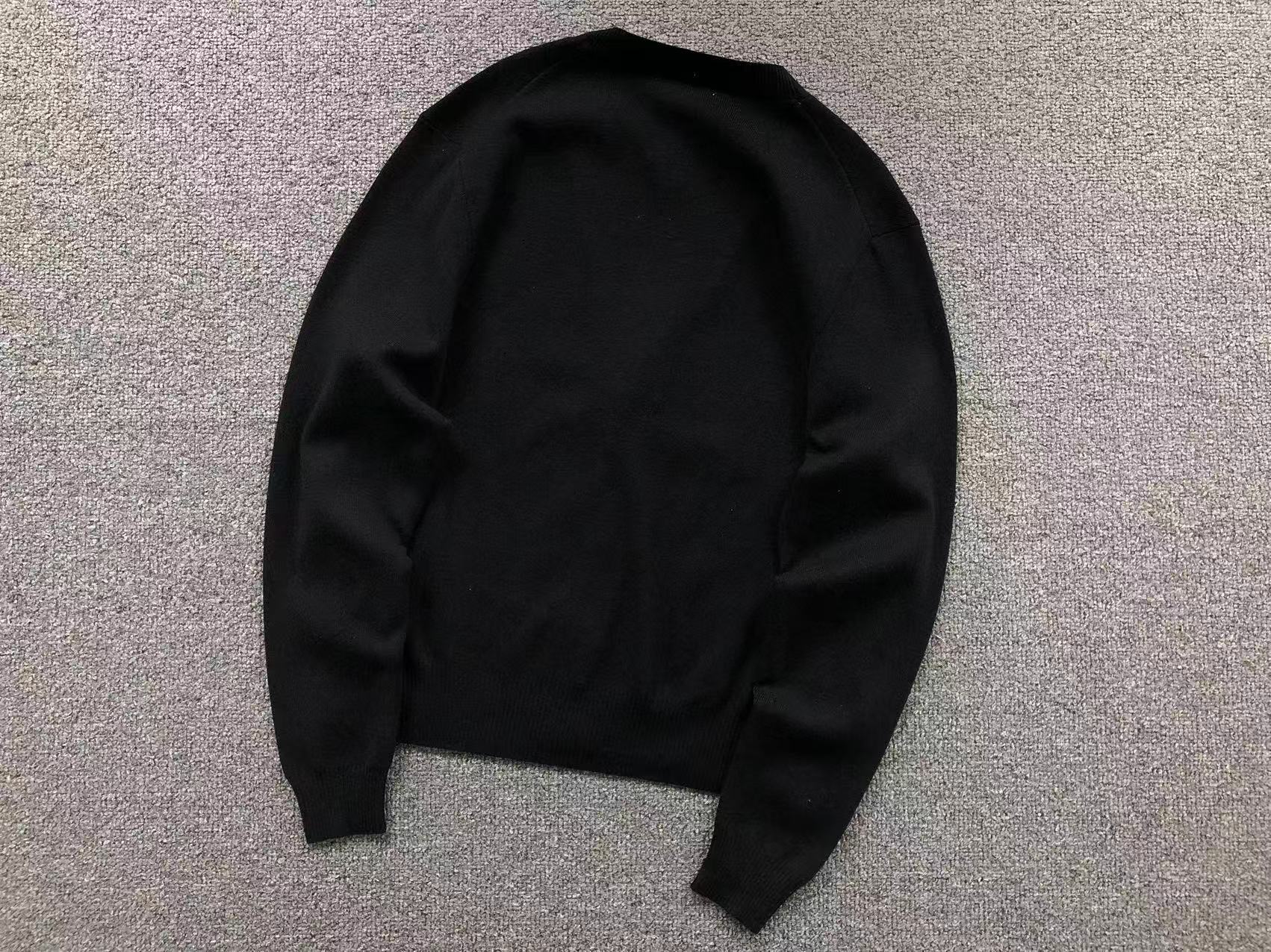 Am1 Sweater