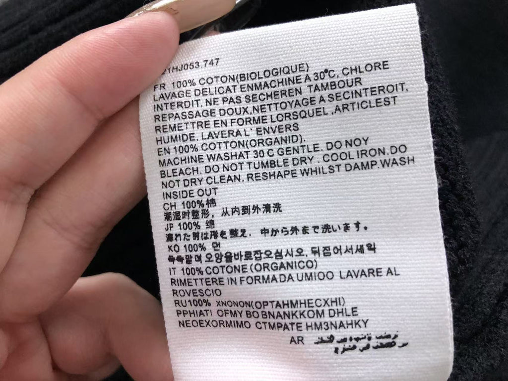 Am1 Sweater