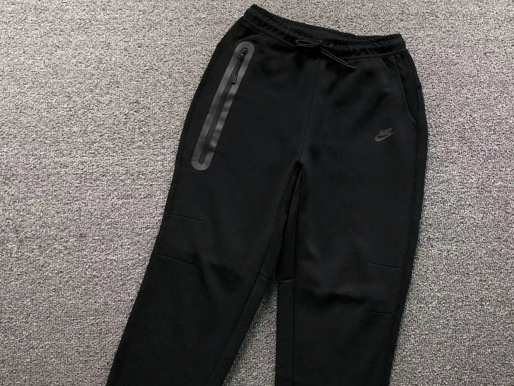 N1K Pants & Hoodie