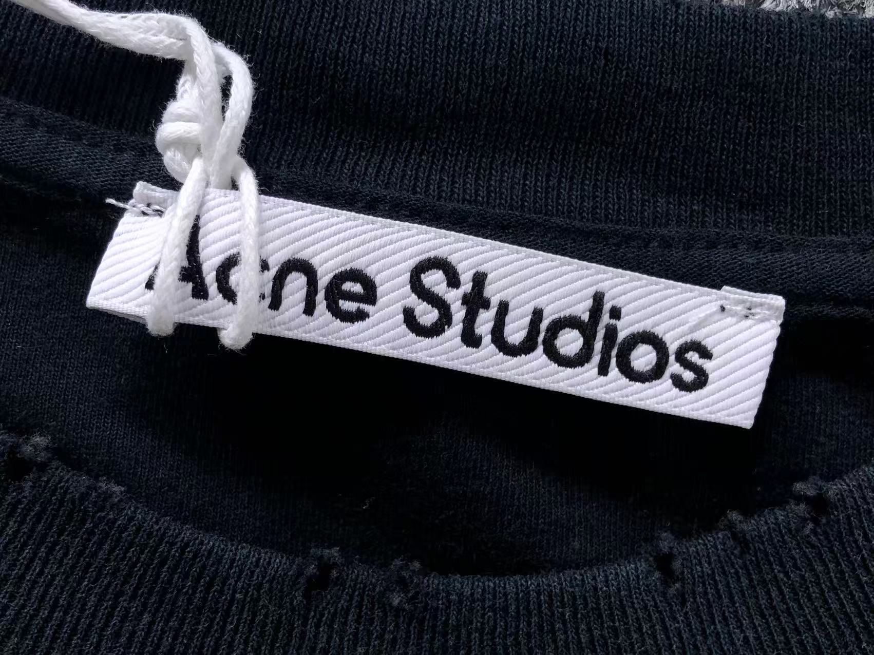 AcneStdios Tshirt