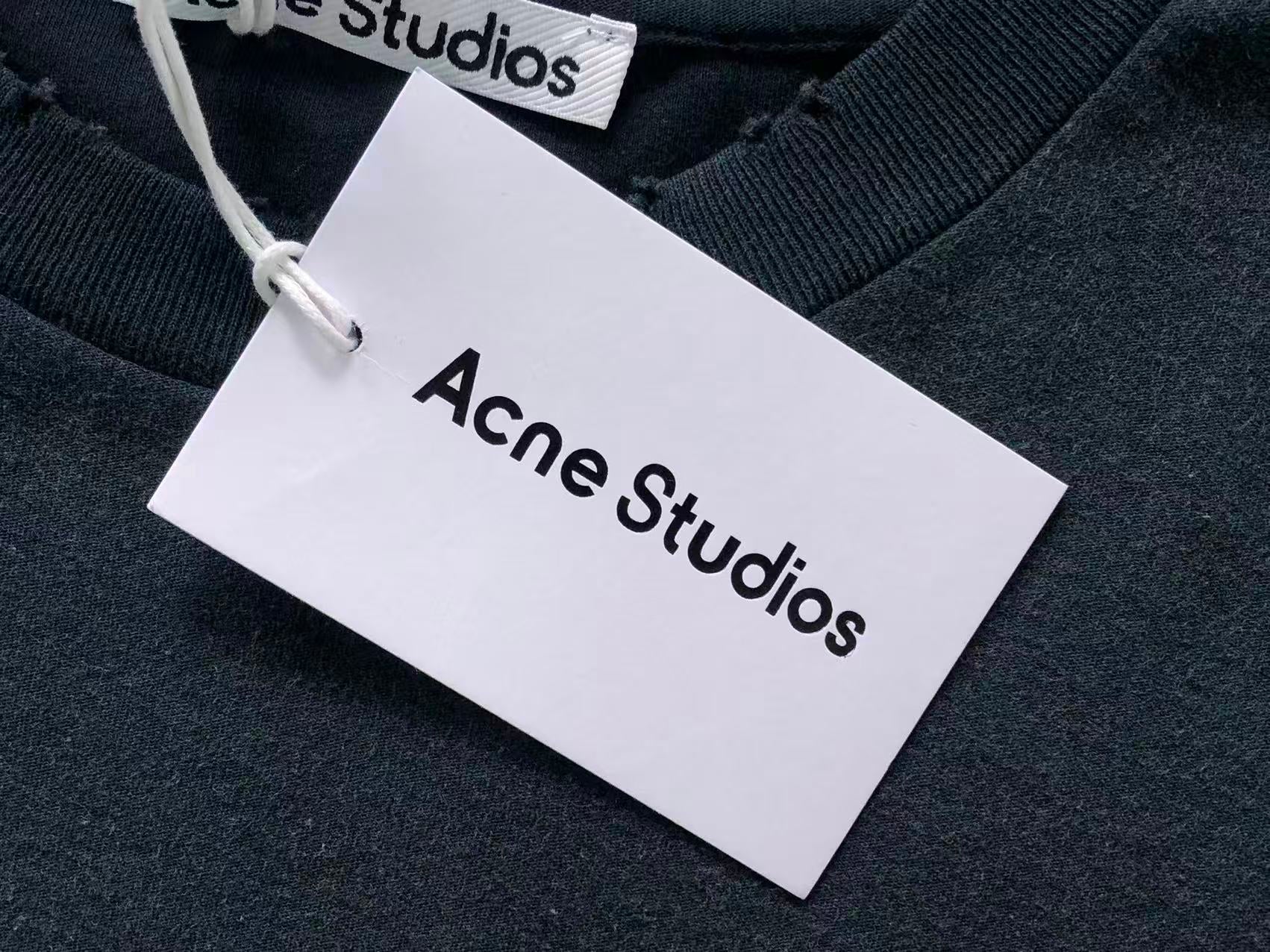 AcneStdios Tshirt
