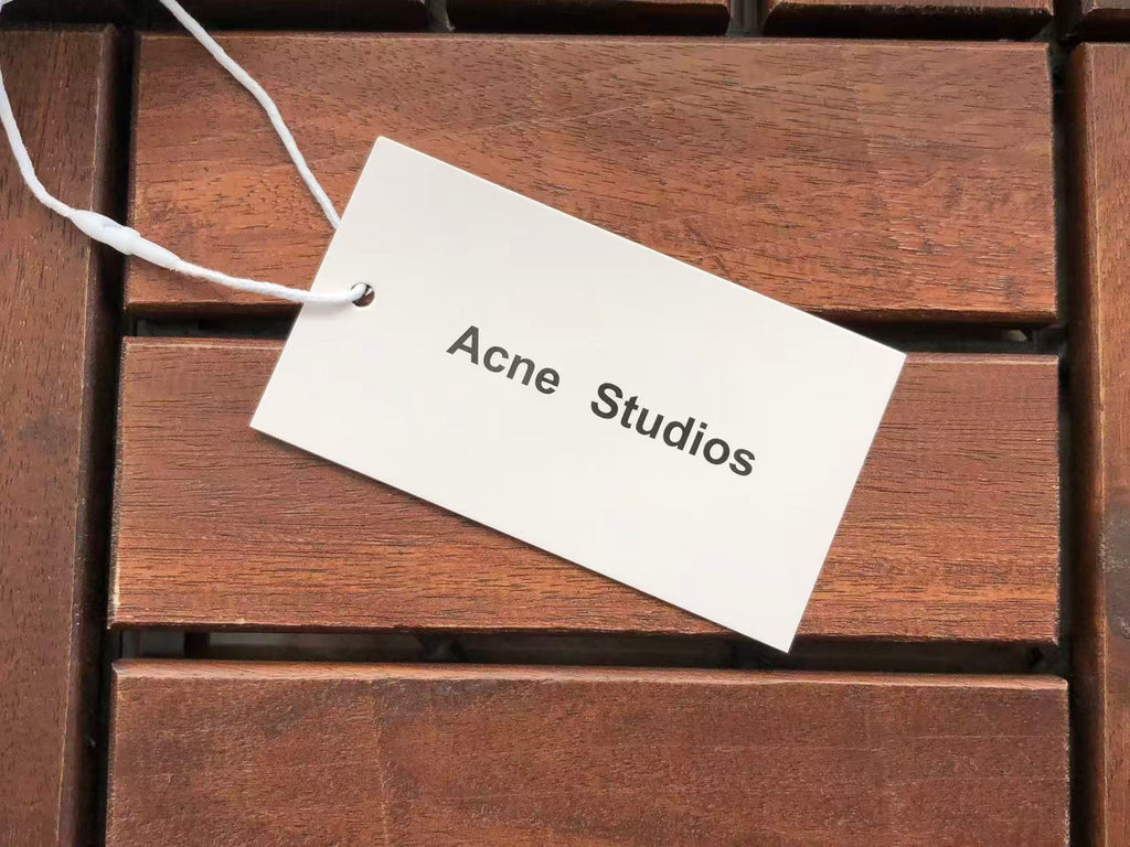 AcneStudios Manga larga