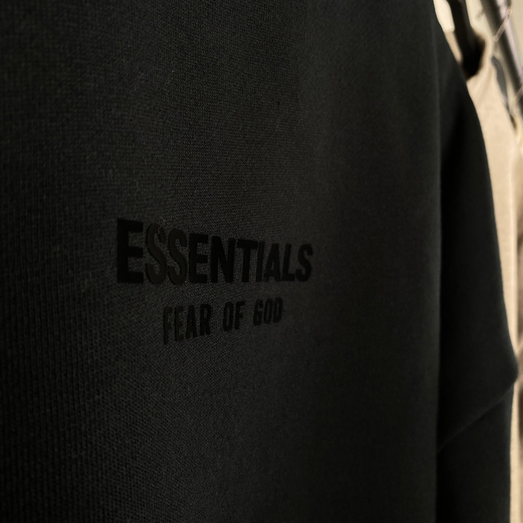 FOG x Essentials Crewneck 23FW