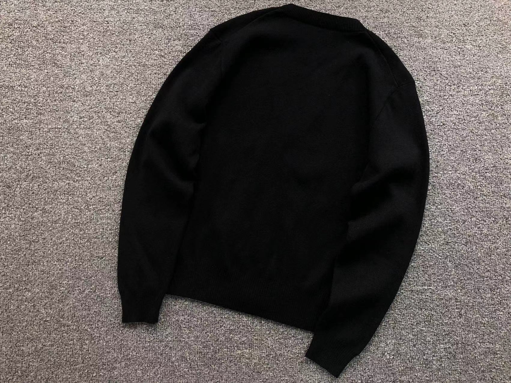 Am1 Sweater