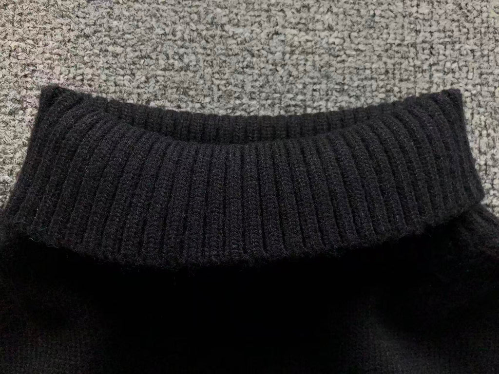 Am1 Sweater