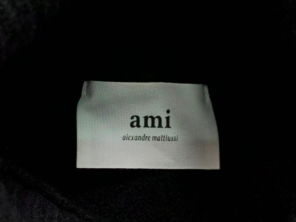 Am1 Sweater